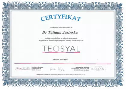 Dr n. med. Tatiana Jasińska jest dermatologiem i wenerologiem, oraz lekarzem medycyny estetycznej. Jest właścicielem i założycielem EstiClinic. Wspólnie z mężem dr Krzysztofem Jasińskim zarządza i kieruje pracą personelu.
Ukończyła Wydział Lekarski Śląskiego Uniwersytetu Medycznego w Zabrzu. W 2011 roku na podstawie rozprawy doktorskiej pt. ”Aktywność układu CD40/CD40L u chorych na różne odmiany przewlekłej pokrzywki” otrzymała tytuł doktora nauk medycznych w dziedzinie dermatologia. Jest absolwentką Podyplomowej Szkoły Medycyny Estetycznej Polskiego Towarzystwa Lekarskiego w Warszawie.