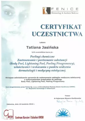 Dr n. med. Tatiana Jasińska jest dermatologiem i wenerologiem, oraz lekarzem medycyny estetycznej. Jest właścicielem i założycielem kliniki EstiClinic. Wspólnie z mężem dr Krzysztofem Jasińskim zarządza i kieruje pracą personelu.
Ukończyła Wydział Lekarski Śląskiego Uniwersytetu Medycznego w Zabrzu. W 2011 roku na podstawie rozprawy doktorskiej pt. ”Aktywność układu CD40/CD40L u chorych na różne odmiany przewlekłej pokrzywki” otrzymała tytuł doktora nauk medycznych w dziedzinie dermatologia. Jest absolwentką Podyplomowej Szkoły Medycyny Estetycznej Polskiego Towarzystwa Lekarskiego w Warszawie.